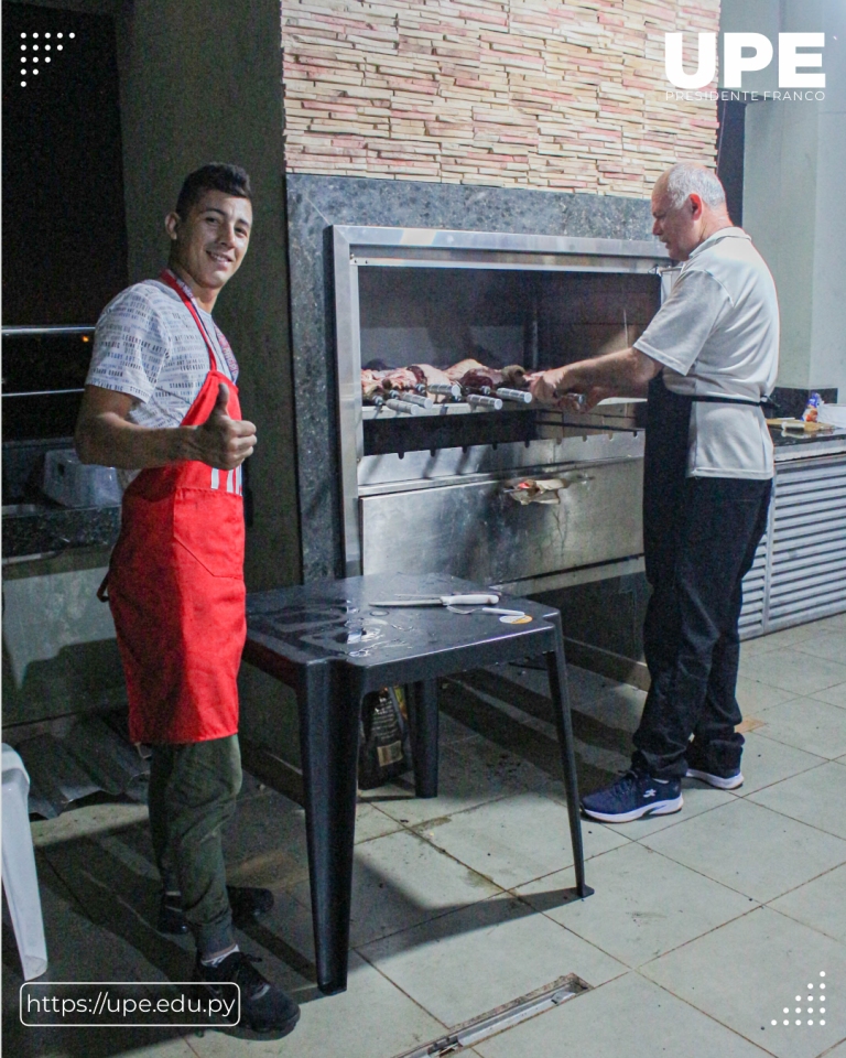 Cena de Cierre del Año Lectivo en la Facultad de Arquitectura UPE